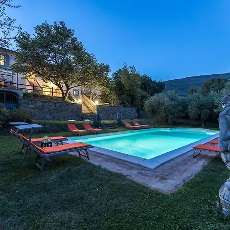 Casa Pippin 8, Emma Cortona